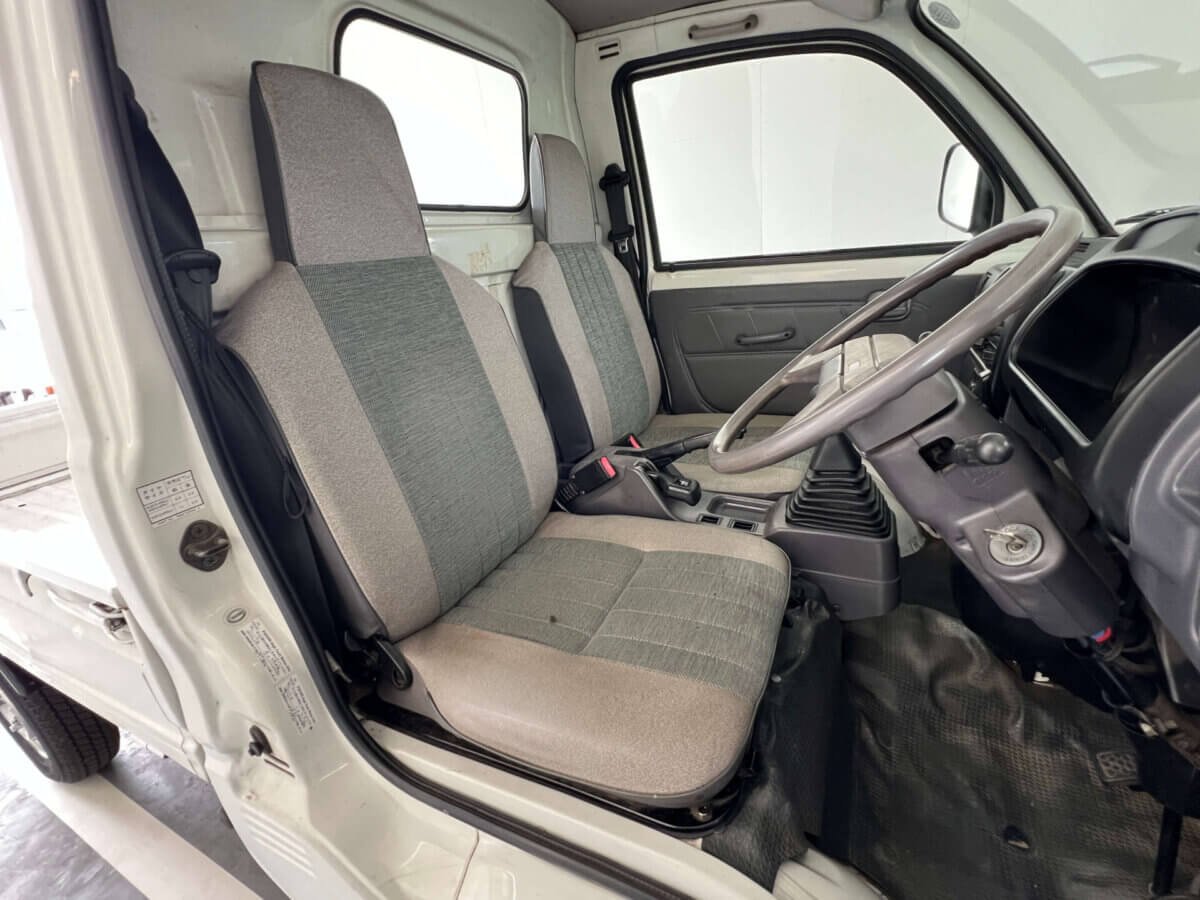 1996 Mitsubishi Minicab JDM car for sale — photo 9 of 25