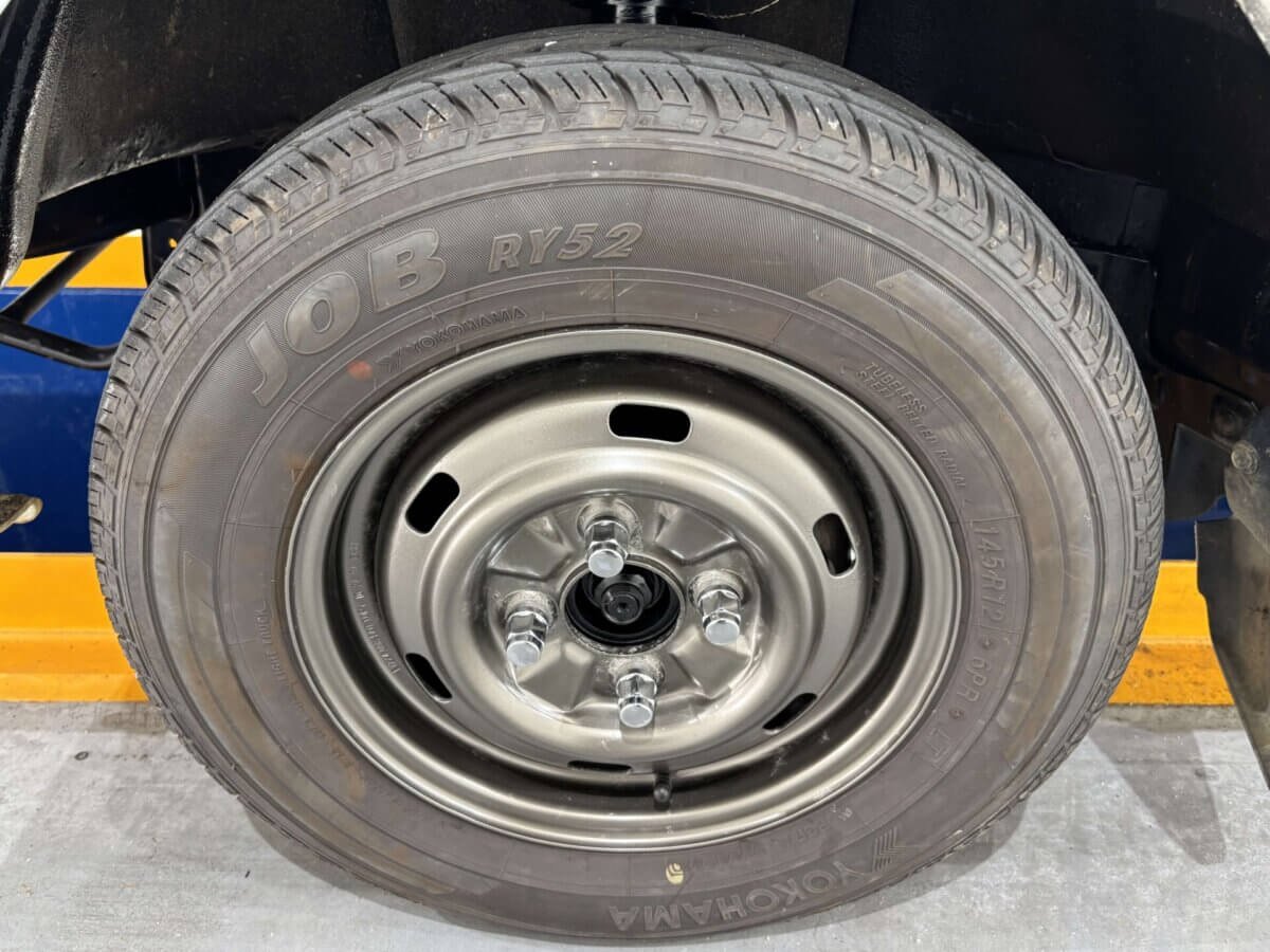 1996 Suzuki Carry JDM car for sale — photo 21 of 25