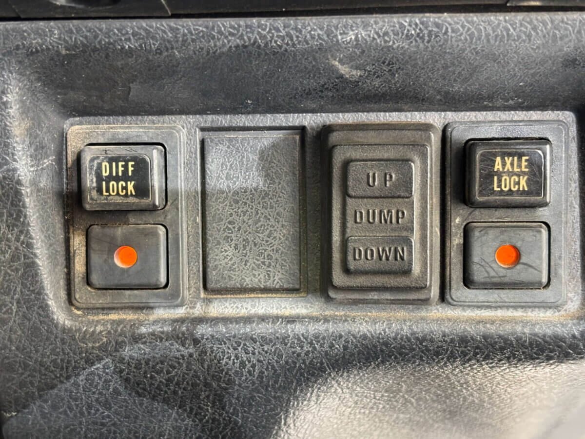 1996 Suzuki Carry JDM car for sale — photo 15 of 25