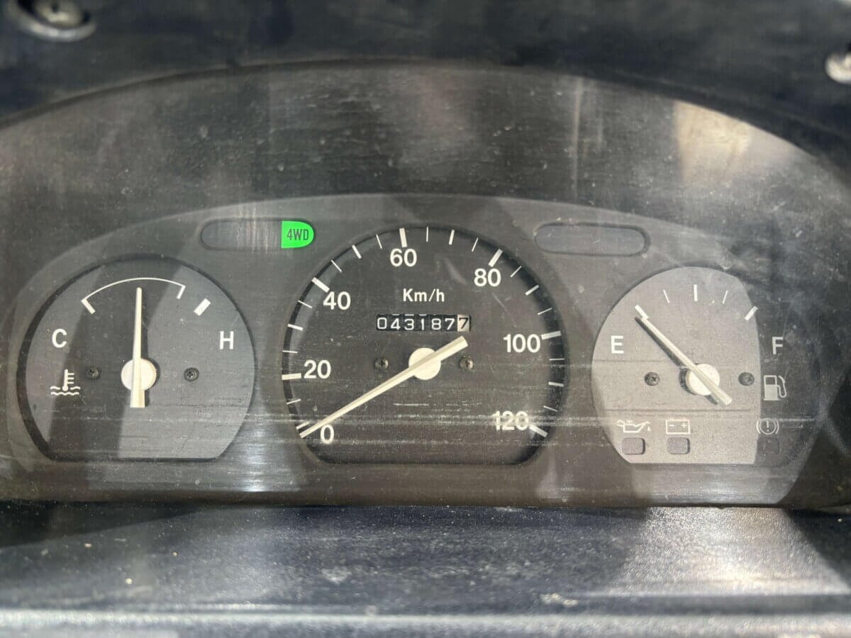 1996 Suzuki Carry JDM car for sale — photo 11 of 25