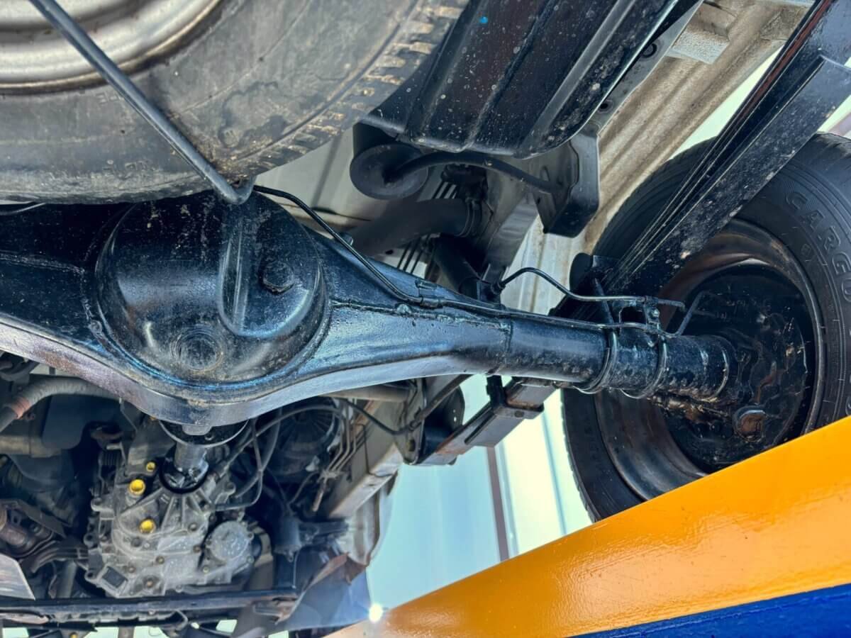 1997 Daihatsu Hijet JDM car for sale — photo 20 of 23