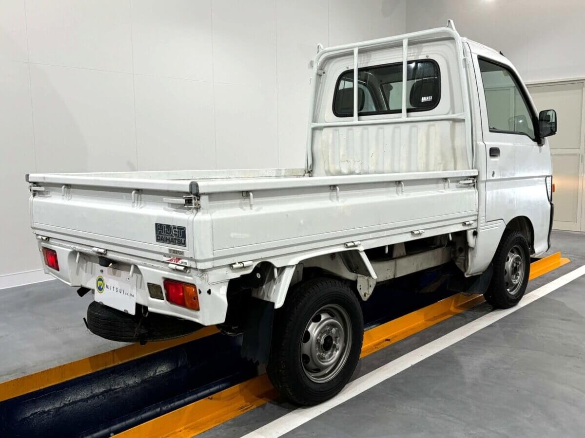 1997 Daihatsu Hijet JDM car for sale — photo 4 of 23