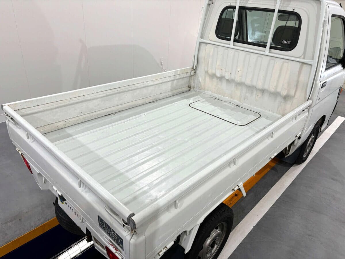1997 Daihatsu Hijet JDM car for sale — photo 5 of 23