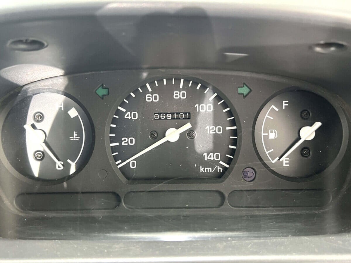 1997 Daihatsu Hijet JDM car for sale — photo 7 of 25