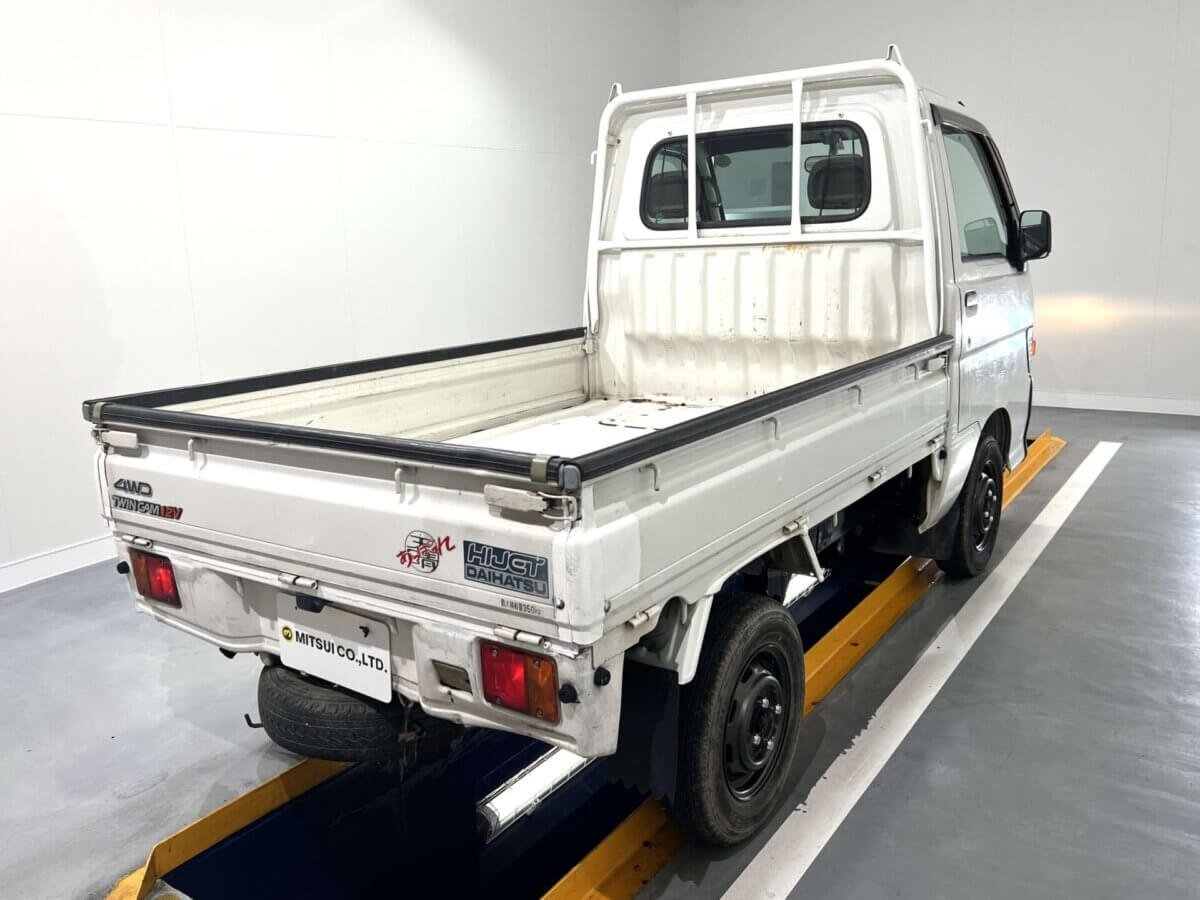 1997 Daihatsu Hijet JDM car for sale — photo 4 of 25