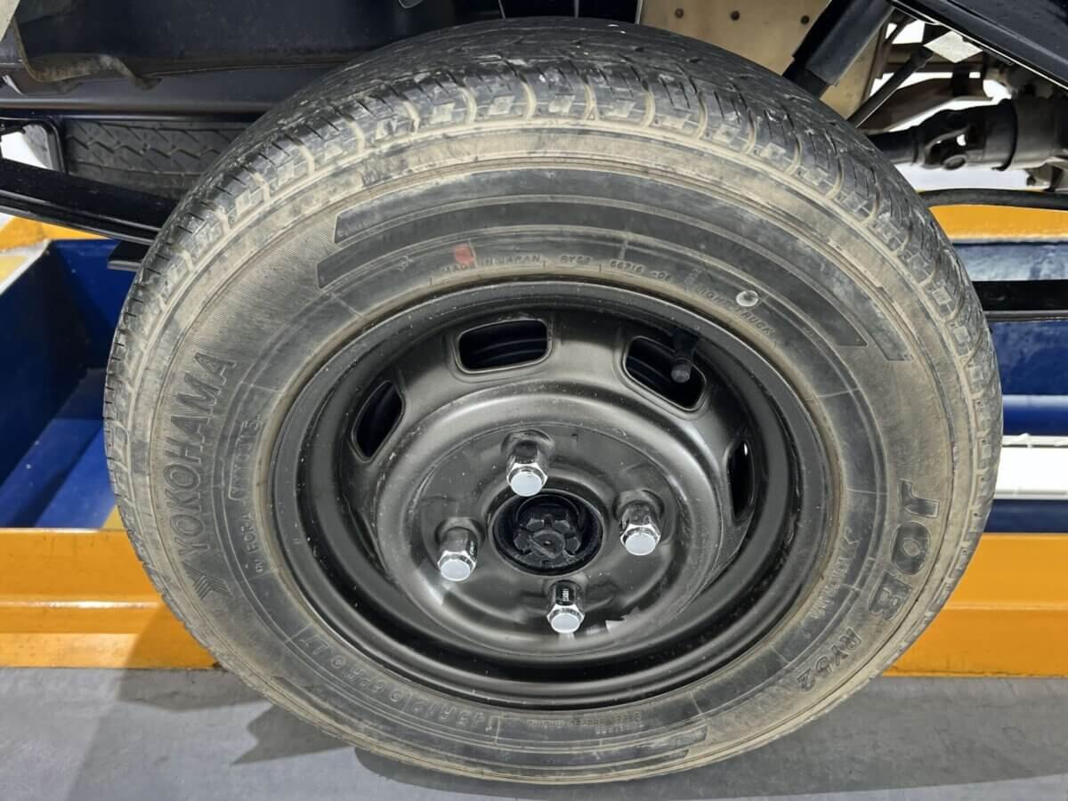 1997 Daihatsu Hijet JDM car for sale — photo 15 of 25