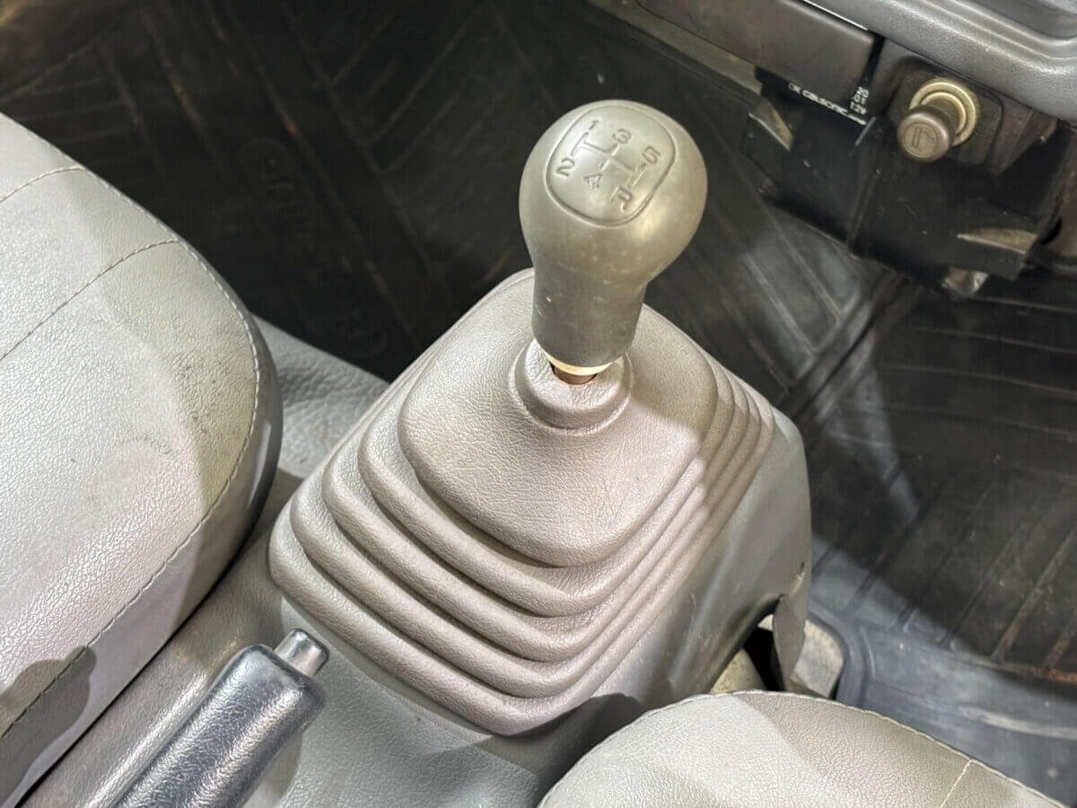 1997 Subaru Sambar JDM car for sale — photo 13 of 24