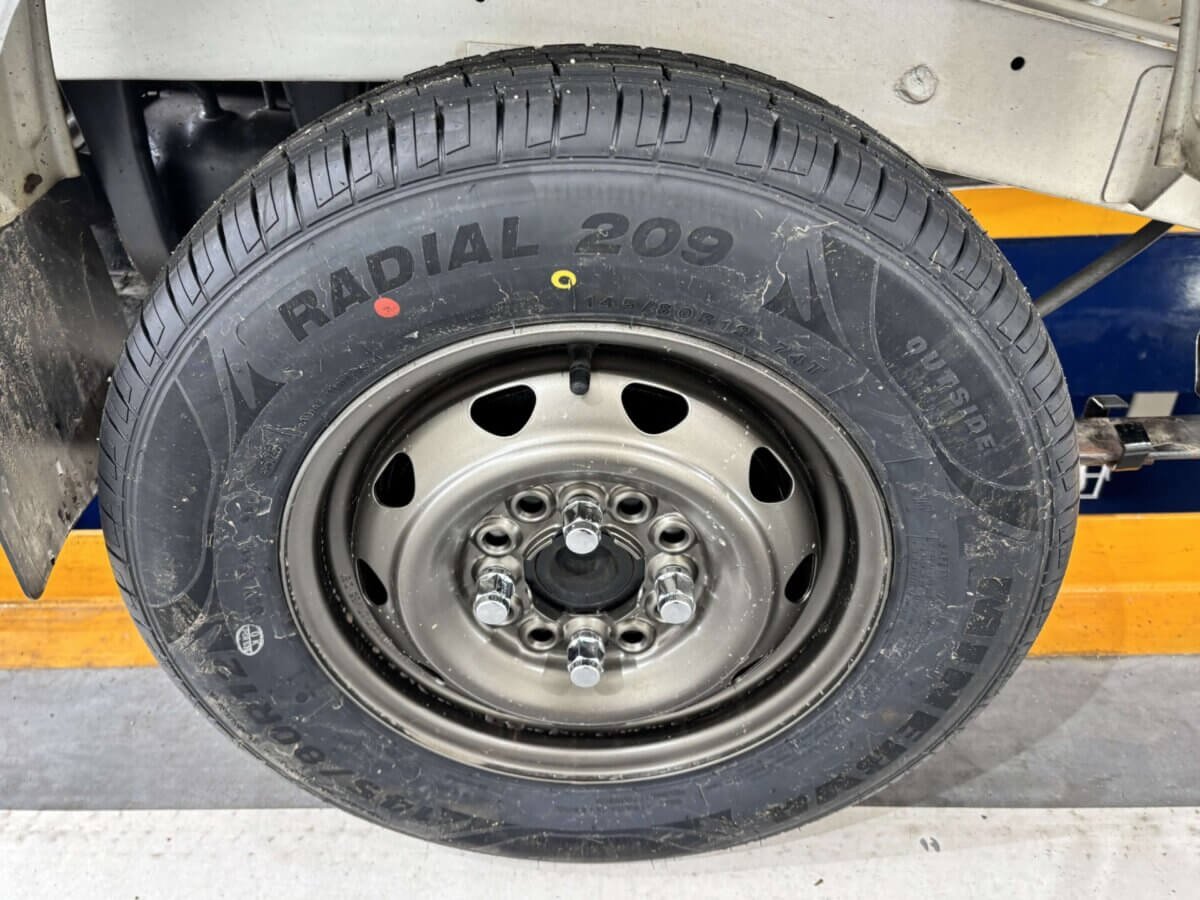 1997 Suzuki Carry JDM car for sale — photo 17 of 25