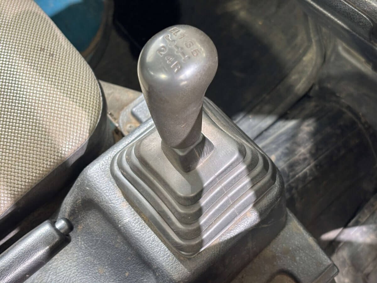 1997 Suzuki Carry JDM car for sale — photo 13 of 25