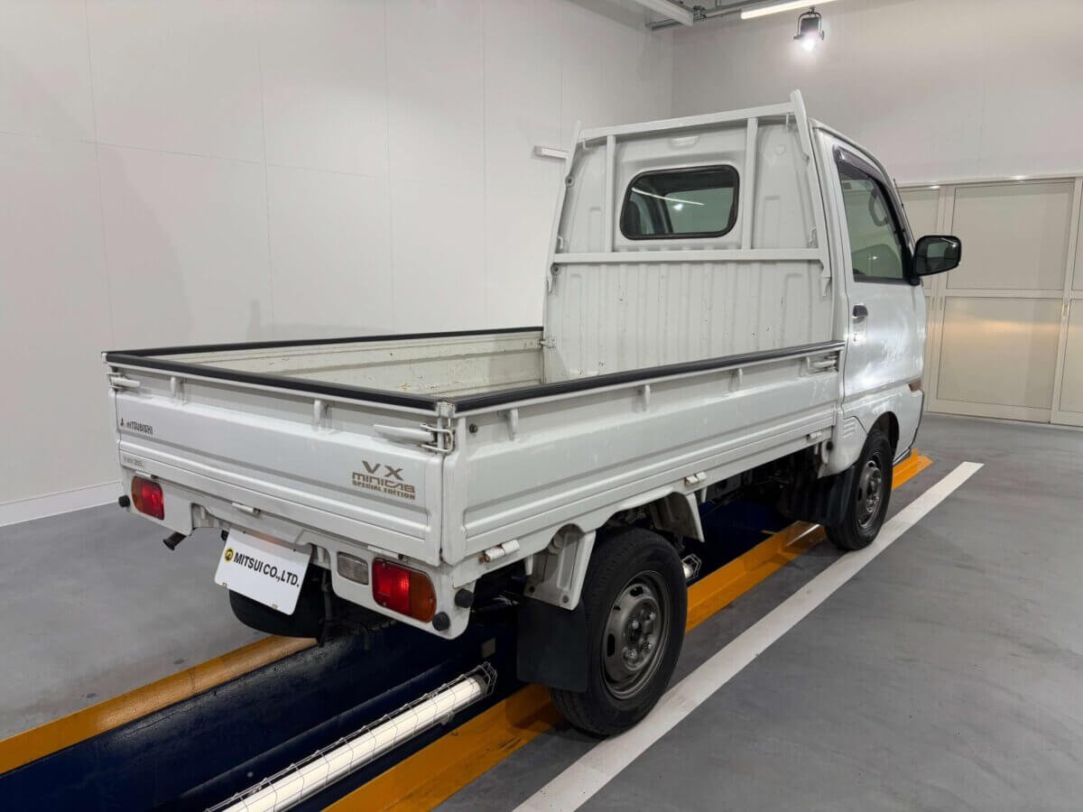 1998 Mitsubishi Minicab JDM car for sale — photo 4 of 22