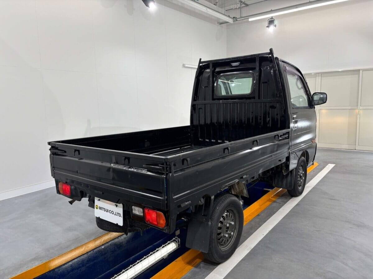 1998 Mitsubishi Minicab JDM car for sale — photo 4 of 25