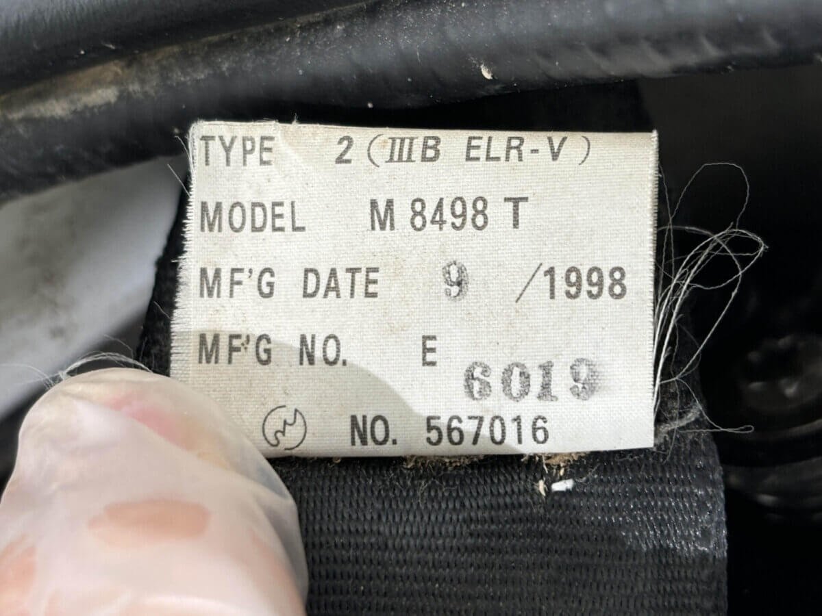 1998 Mitsubishi Minicab JDM car for sale — photo 22 of 25