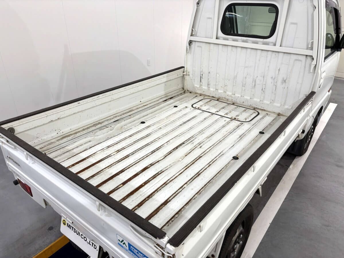 1998 Mitsubishi Minicab JDM car for sale — photo 5 of 25