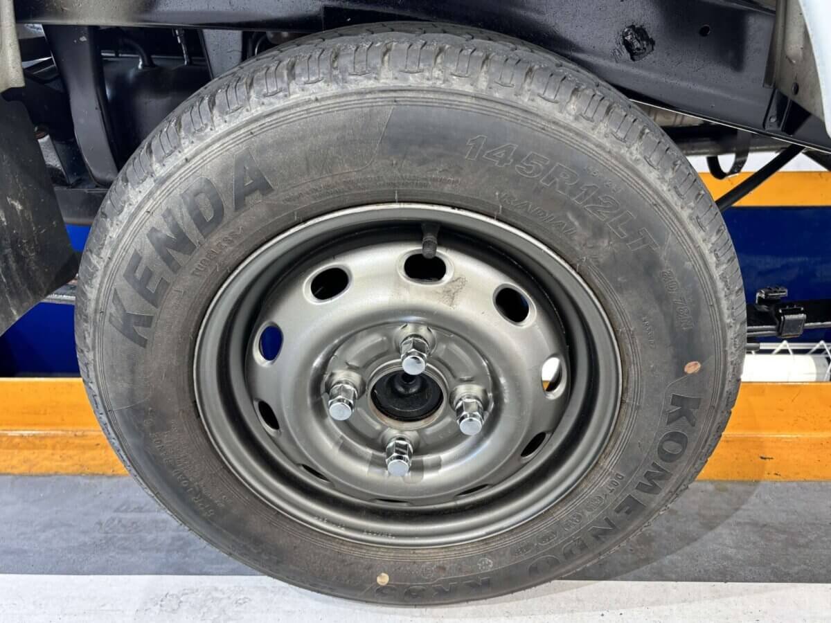 1998 Suzuki Carry JDM car for sale — photo 17 of 25