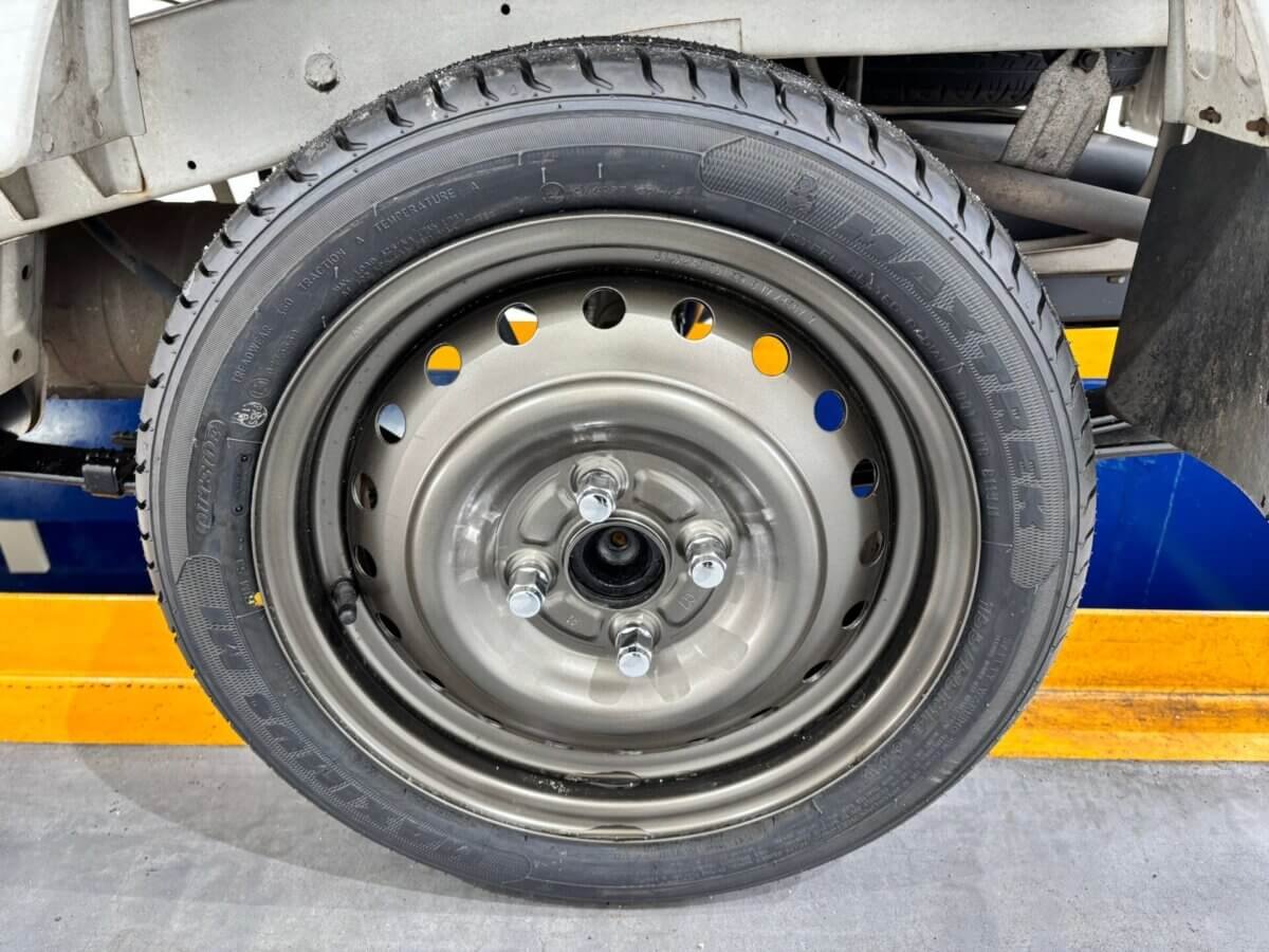 1998 Suzuki Carry JDM car for sale — photo 17 of 25