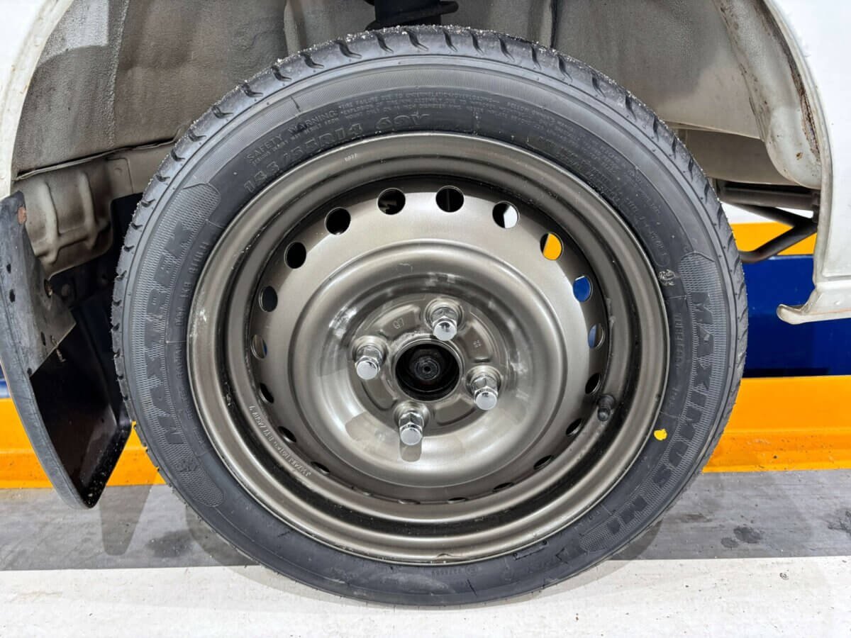 1998 Suzuki Carry JDM car for sale — photo 15 of 25