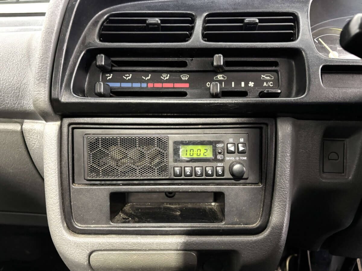 1998 Suzuki Carry JDM car for sale — photo 12 of 25