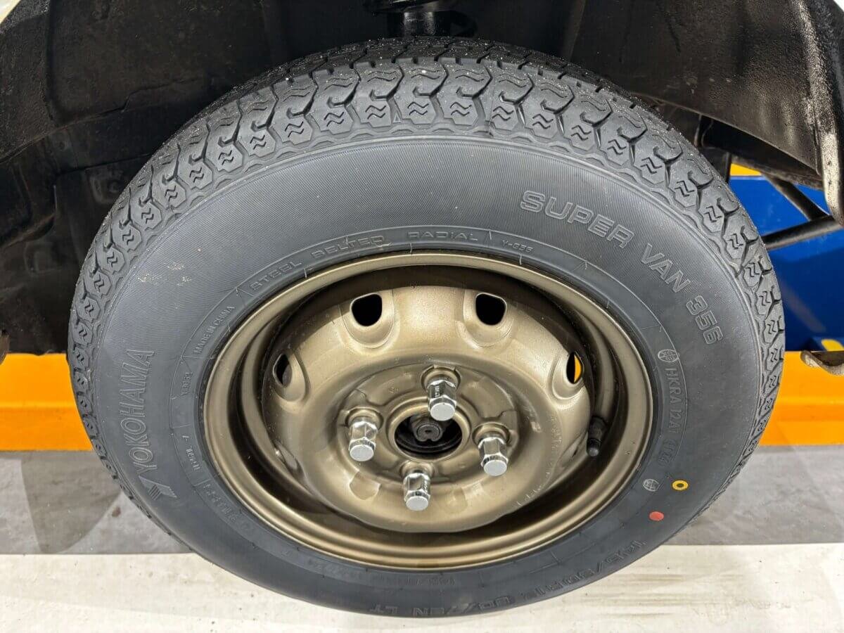 1998 Suzuki Carry JDM car for sale — photo 17 of 25