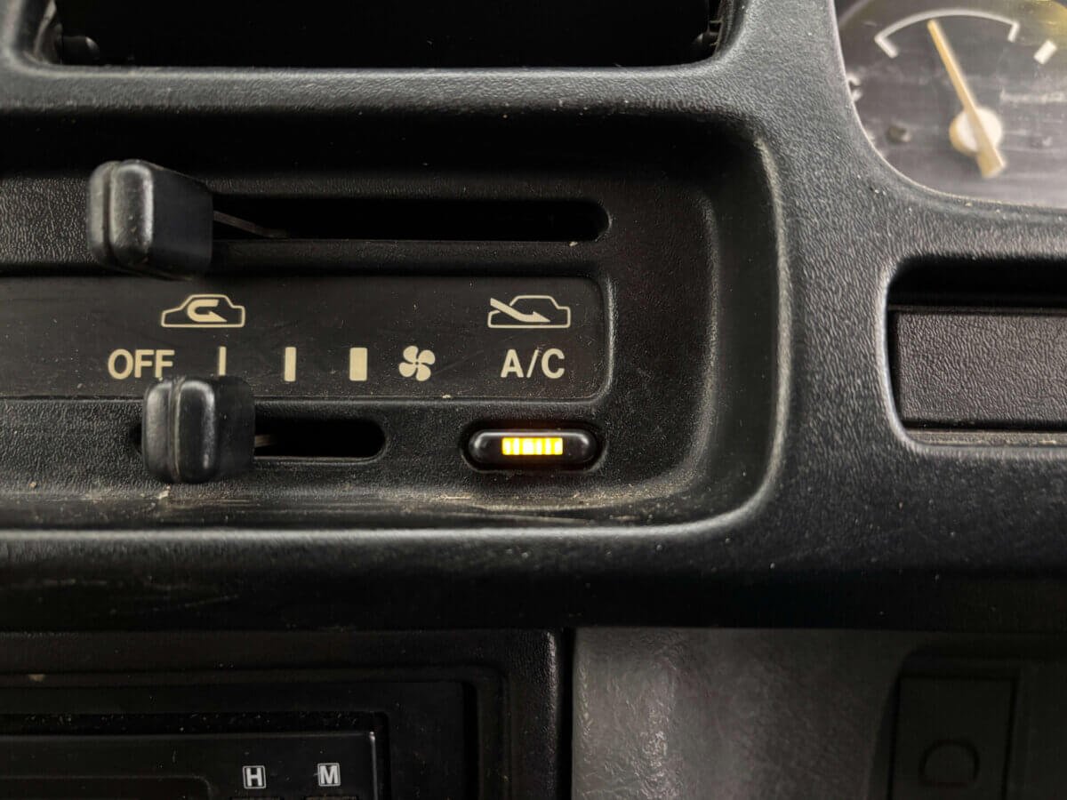 1998 Suzuki Carry JDM car for sale — photo 13 of 25