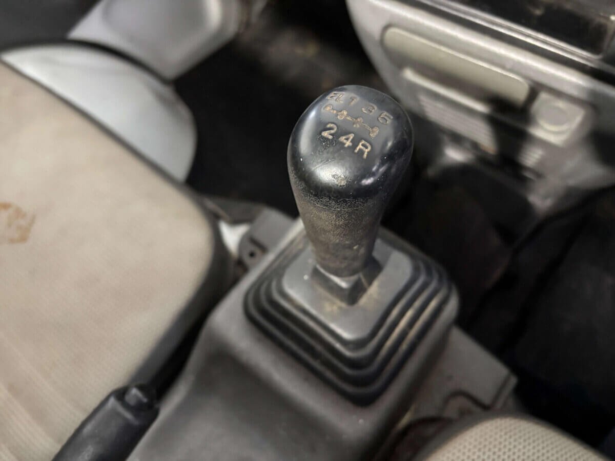 1998 Suzuki Carry JDM car for sale — photo 15 of 25
