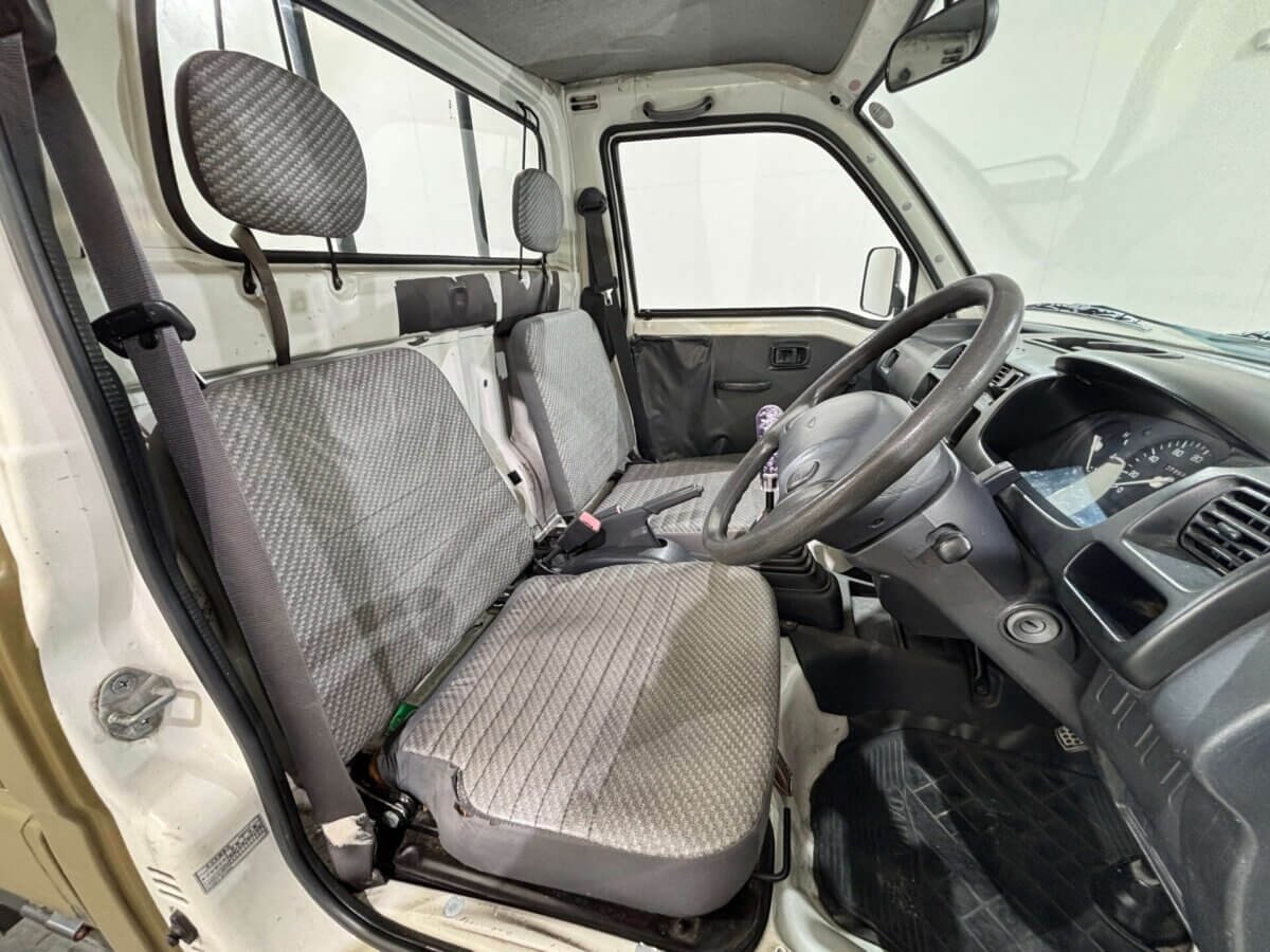 1999 Daihatsu Hijet JDM car for sale — photo 8 of 24