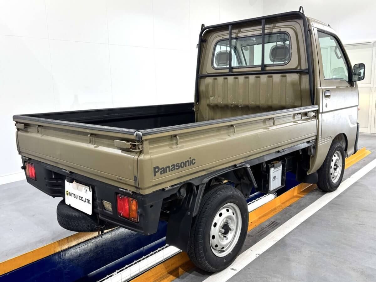 1999 Daihatsu Hijet JDM car for sale — photo 4 of 24