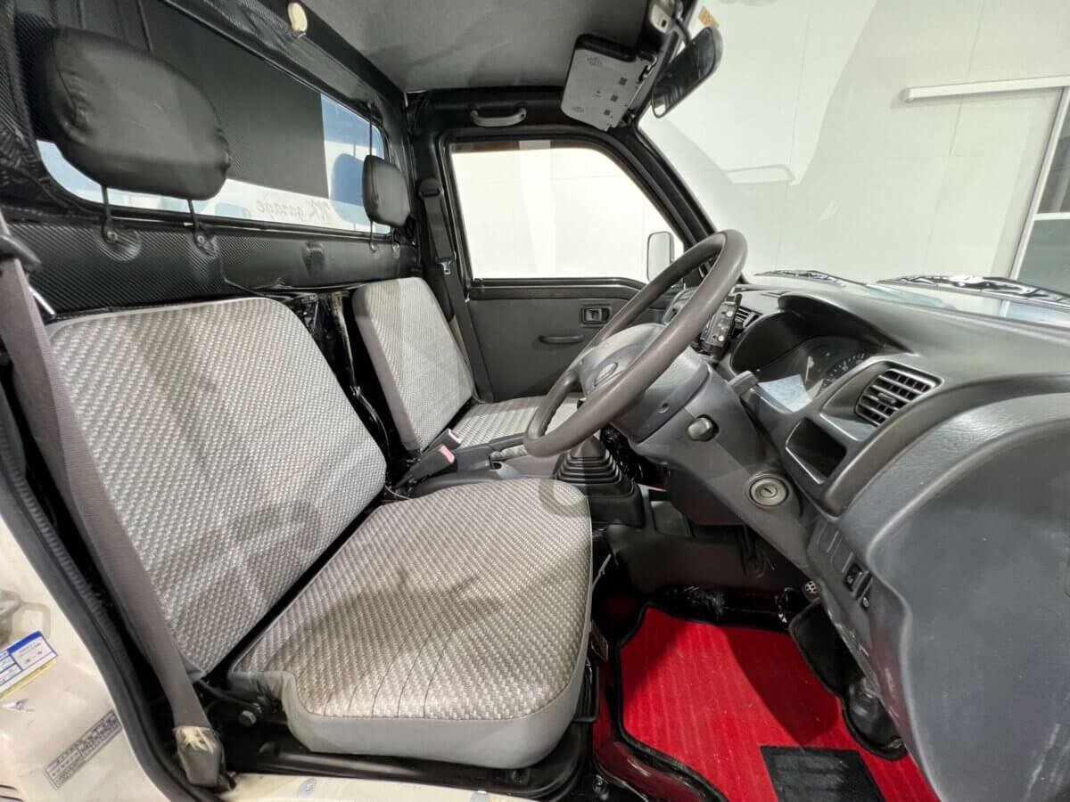 1999 Daihatsu Hijet JDM car for sale — photo 8 of 25
