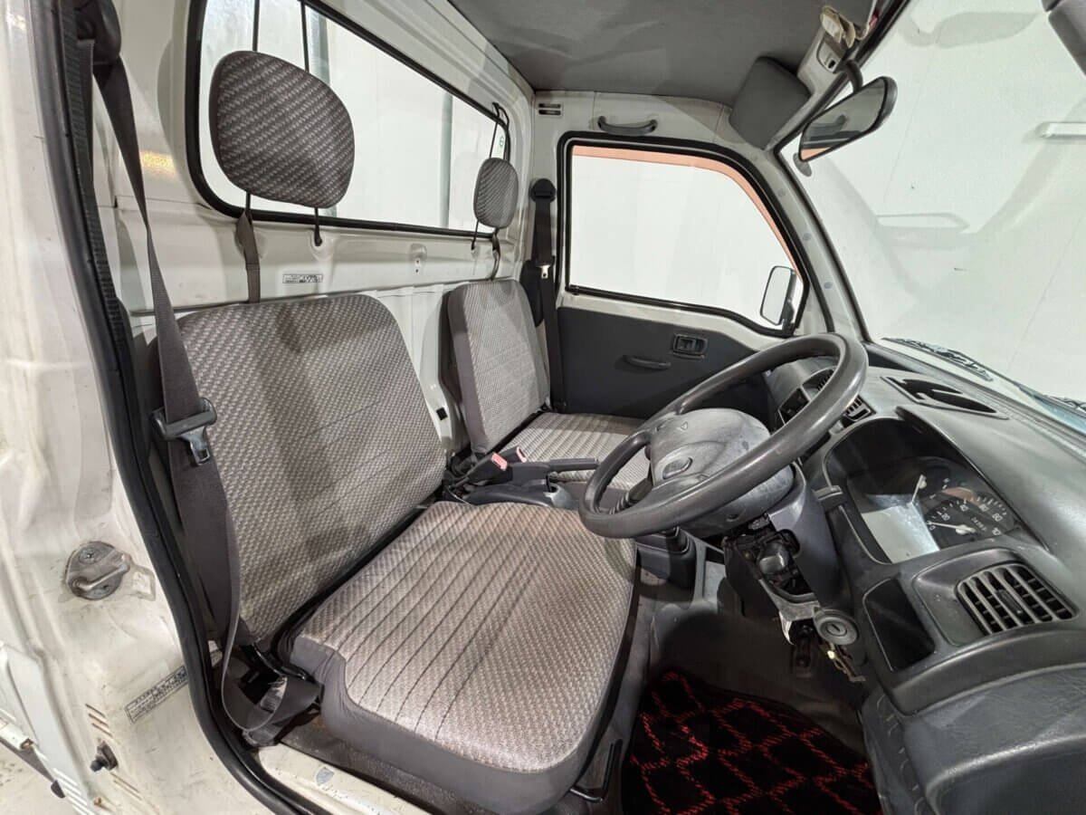 1999 Daihatsu Hijet JDM car for sale — photo 8 of 25