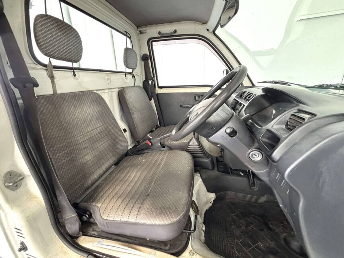 1999 Daihatsu Hijet JDM car for sale — photo 9 of 24