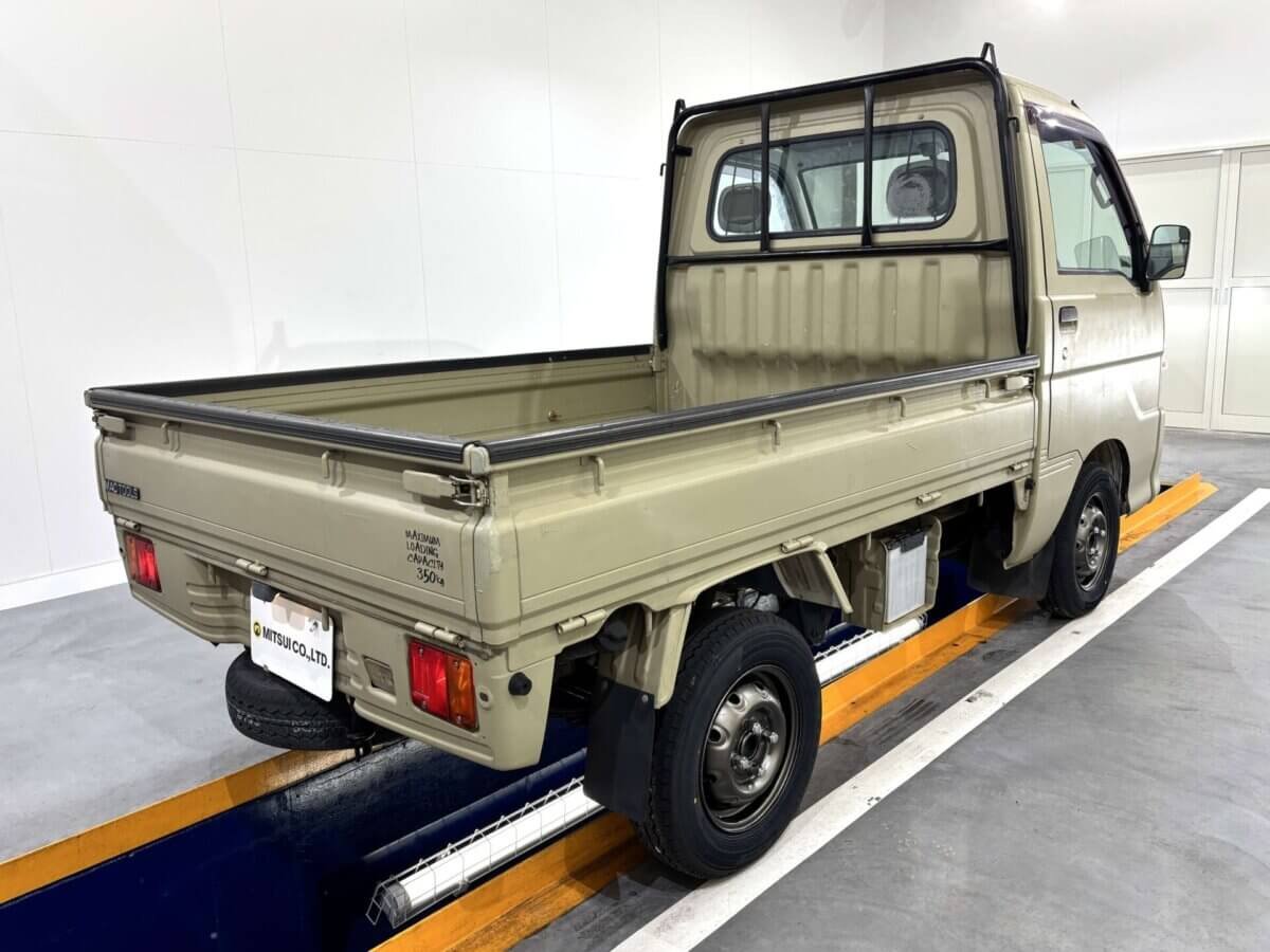 1999 Daihatsu Hijet JDM car for sale — photo 4 of 24