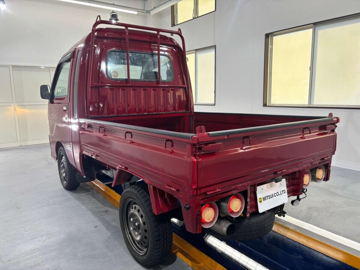 1999 Daihatsu Hijet JDM car for sale — photo 3 of 25