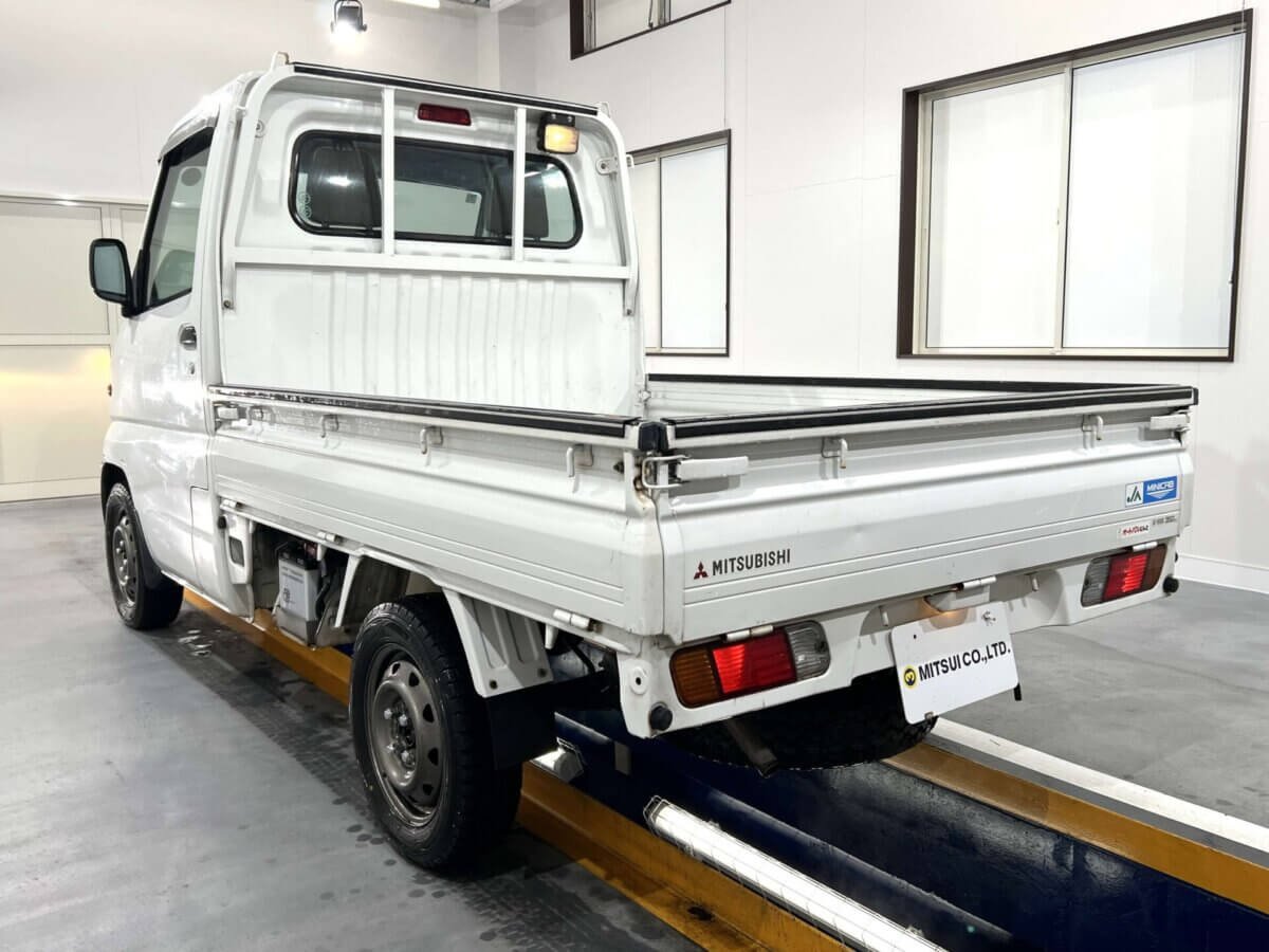 1999 Mitsubishi Minicab JDM car for sale — photo 3 of 25