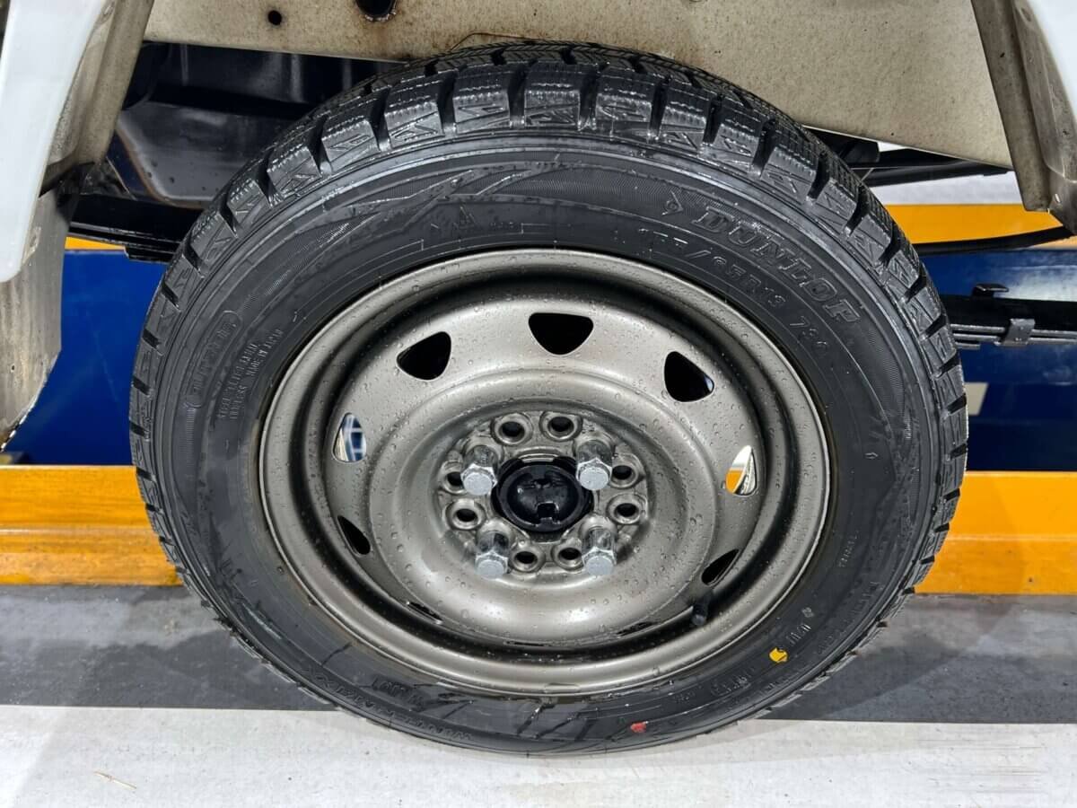 1999 Mitsubishi Minicab JDM car for sale — photo 16 of 25