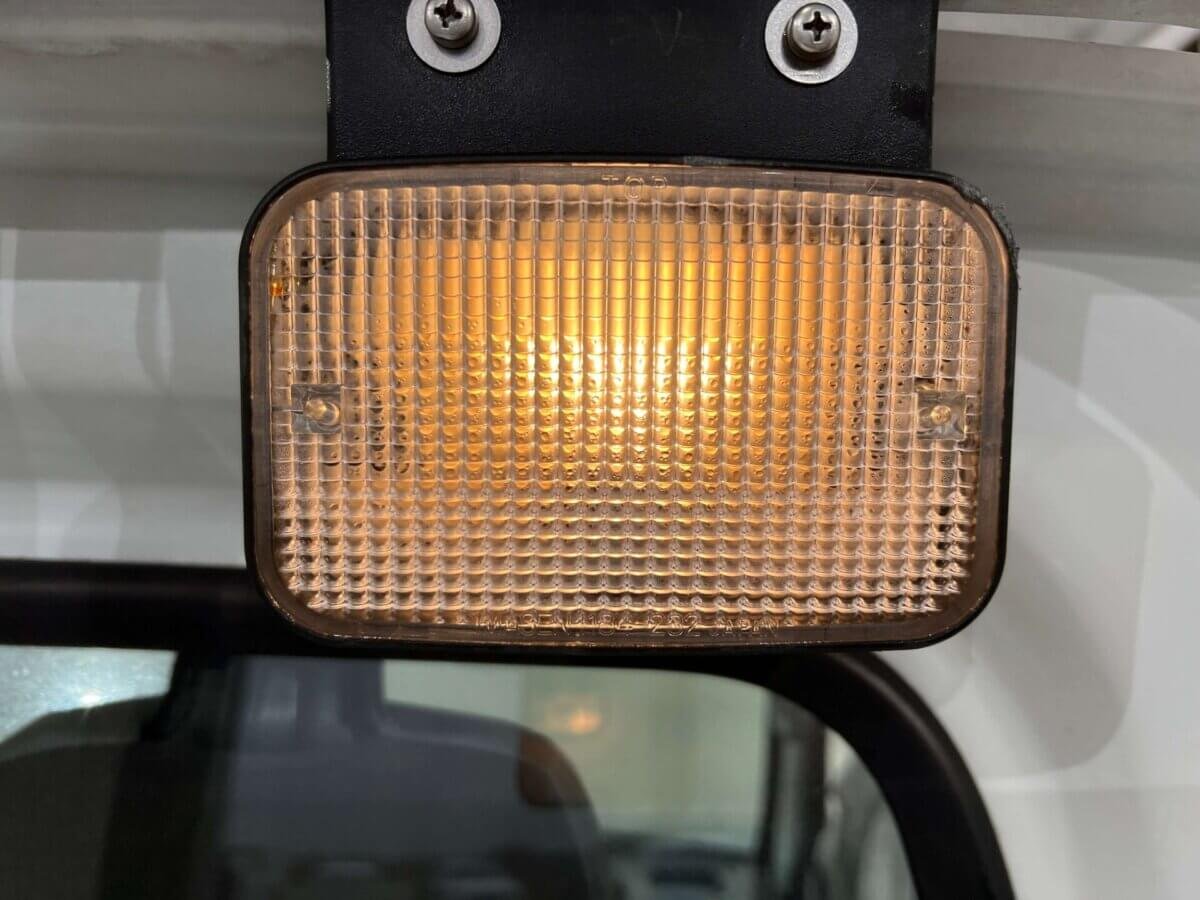 1999 Mitsubishi Minicab JDM car for sale — photo 6 of 25