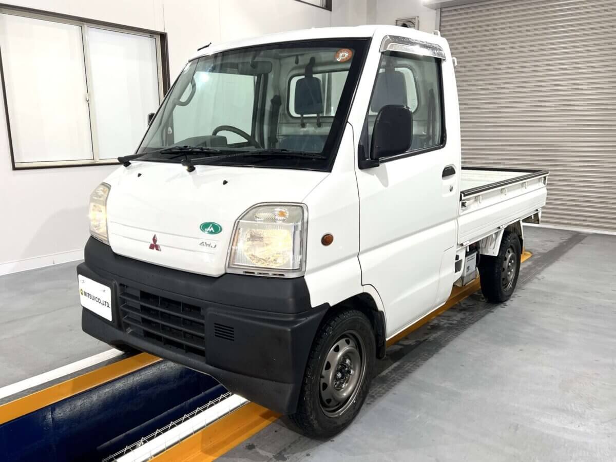 1999 Mitsubishi Minicab JDM car for sale — photo 2 of 25