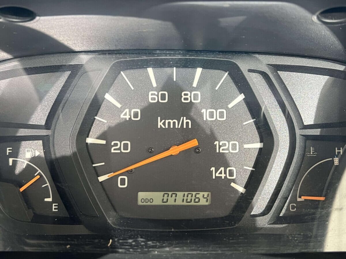 1999 Mitsubishi Minicab JDM car for sale — photo 8 of 25
