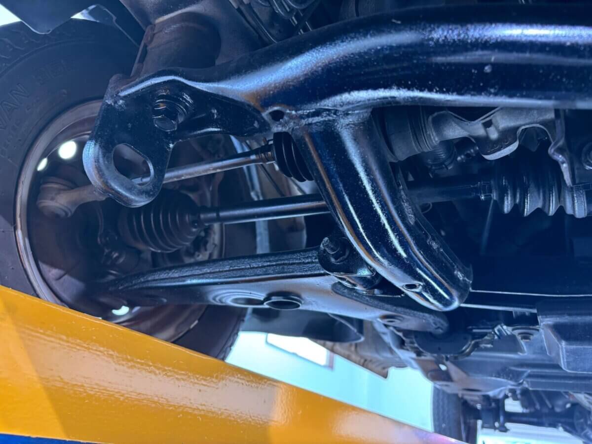 1999 Mitsubishi Minicab JDM car for sale — photo 18 of 25
