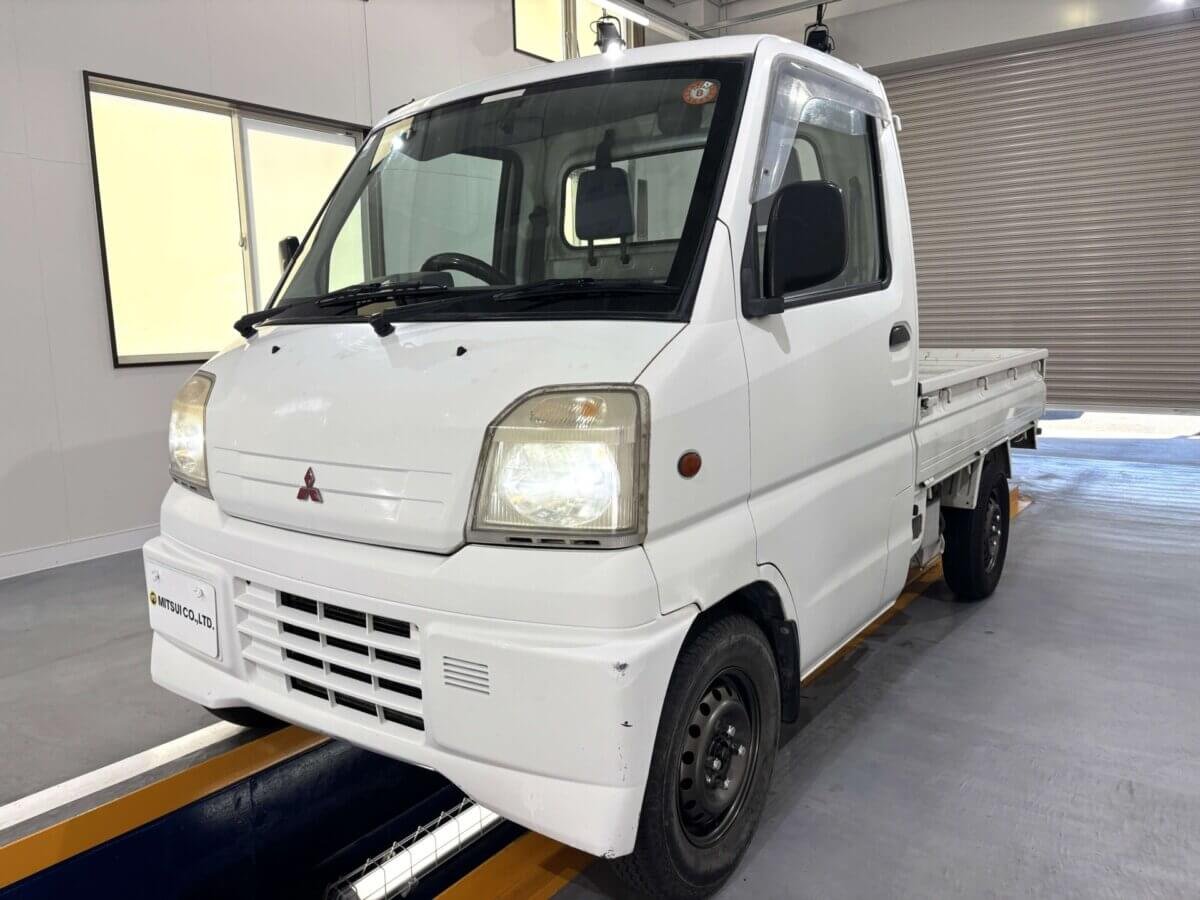 1999 Mitsubishi Minicab JDM car for sale — photo 2 of 25