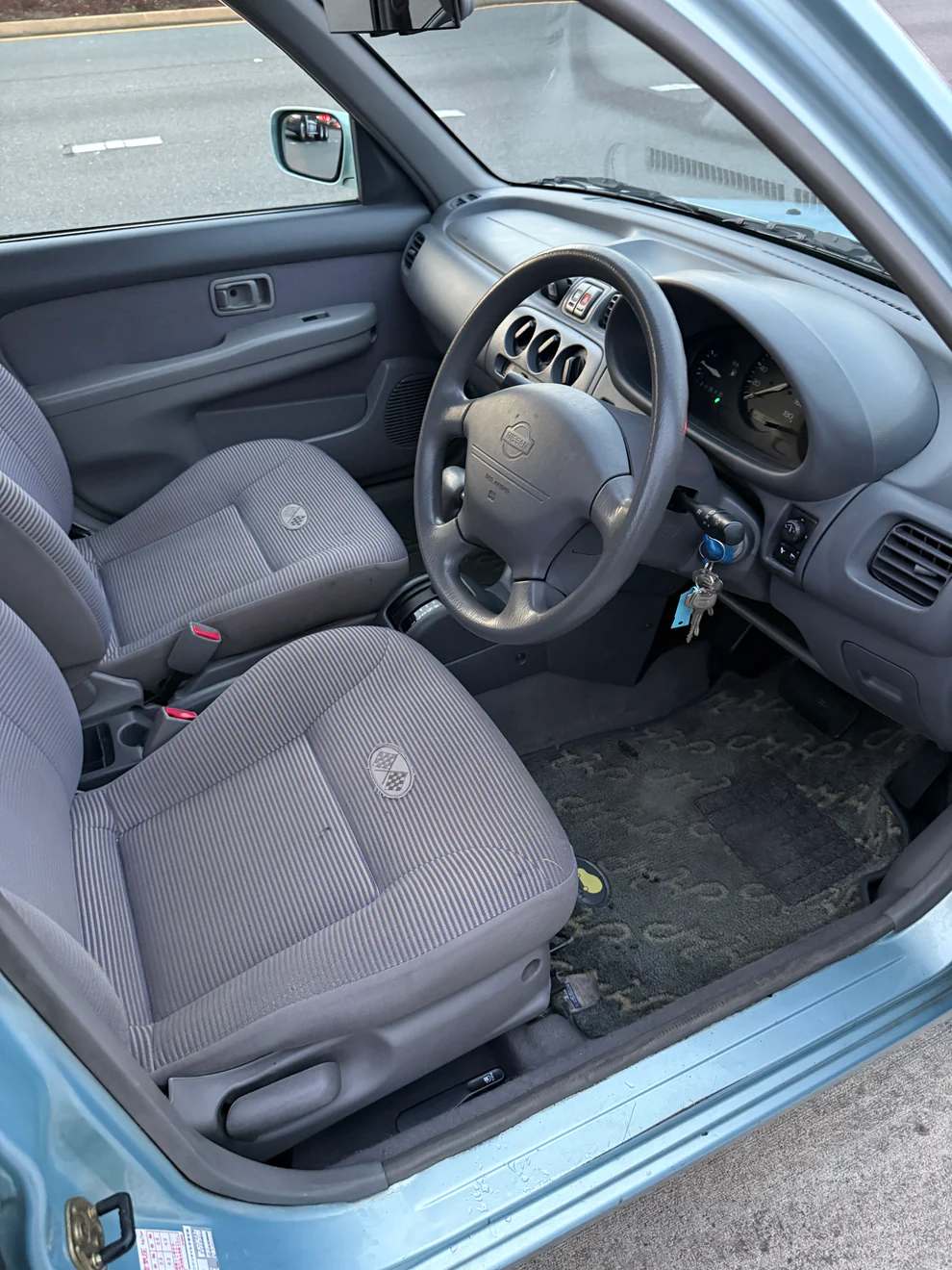 2000 Nissan March JDM car for sale — photo 10 of 14
