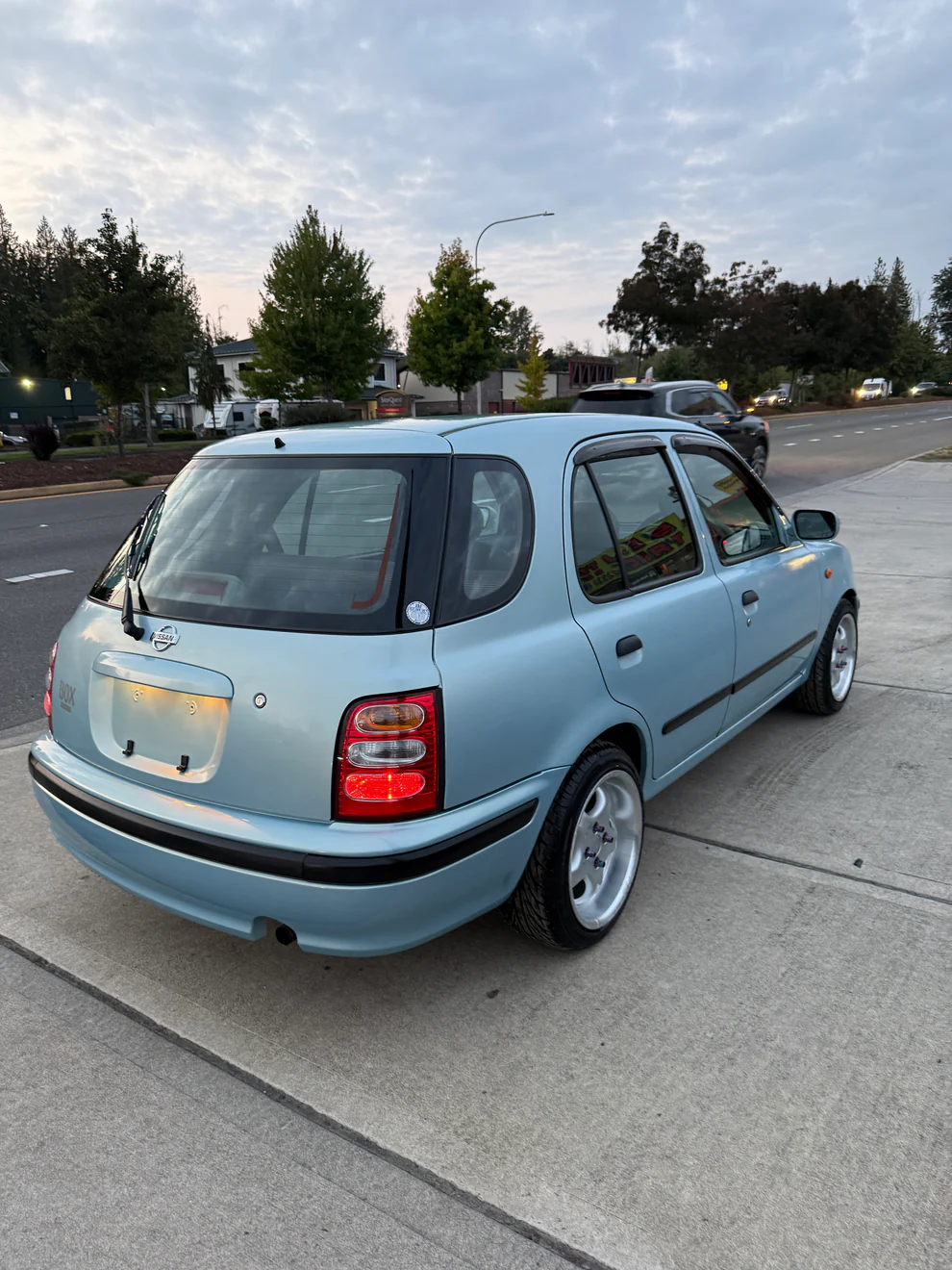 2000 Nissan March JDM car for sale — photo 2 of 14