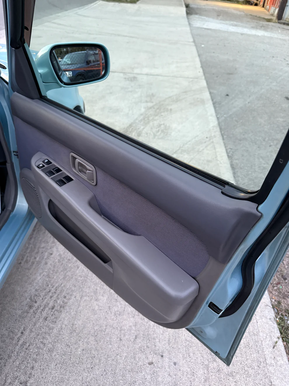 2000 Nissan March JDM car for sale — photo 13 of 14