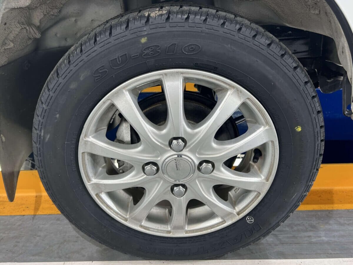 2000 Daihatsu Hijet JDM car for sale — photo 14 of 24