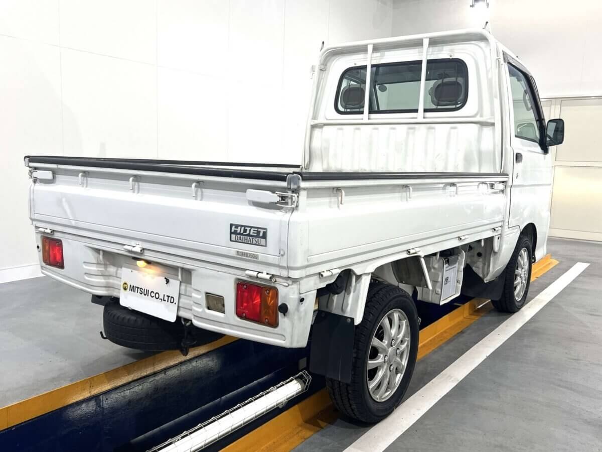 2000 Daihatsu Hijet JDM car for sale — photo 4 of 24