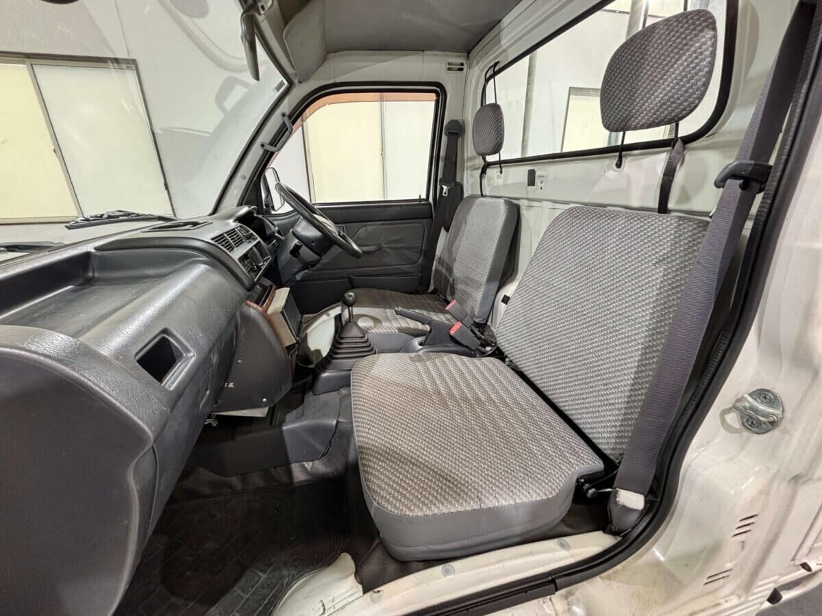 2000 Daihatsu Hijet JDM car for sale — photo 9 of 25