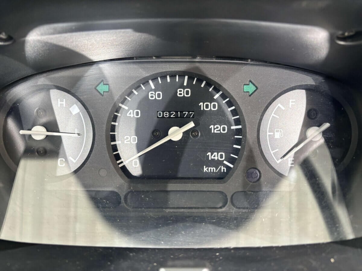 2000 Daihatsu Hijet JDM car for sale — photo 7 of 25