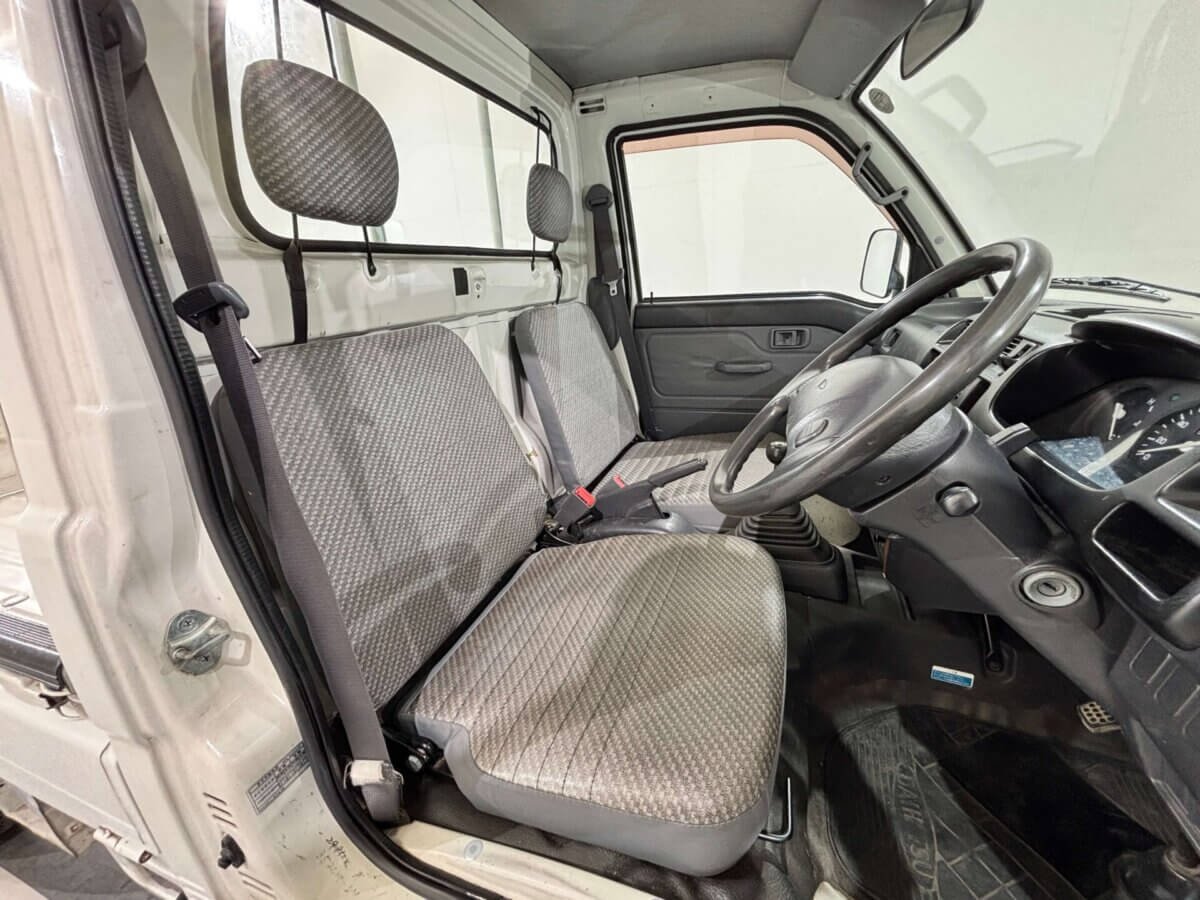 2000 Daihatsu Hijet JDM car for sale — photo 8 of 25