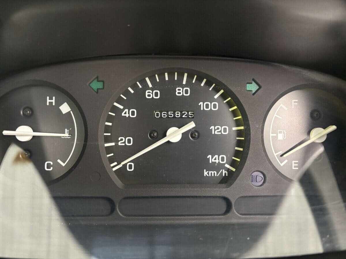 2000 Daihatsu Hijet JDM car for sale — photo 8 of 25