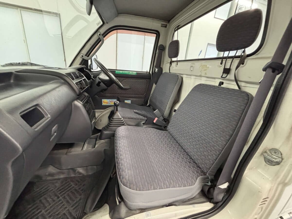 2000 Daihatsu Hijet JDM car for sale — photo 10 of 25
