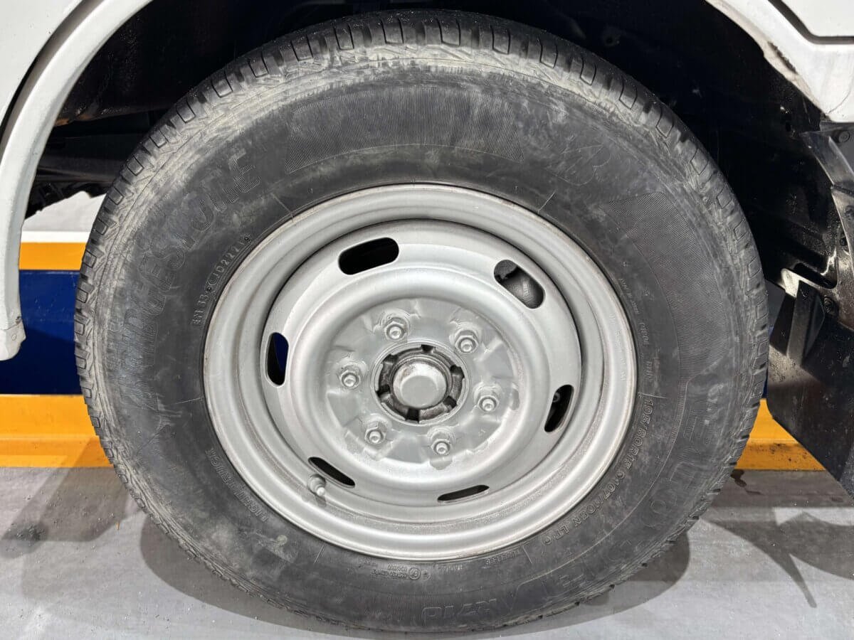 2000 Mazda Bongo JDM car for sale — photo 21 of 25