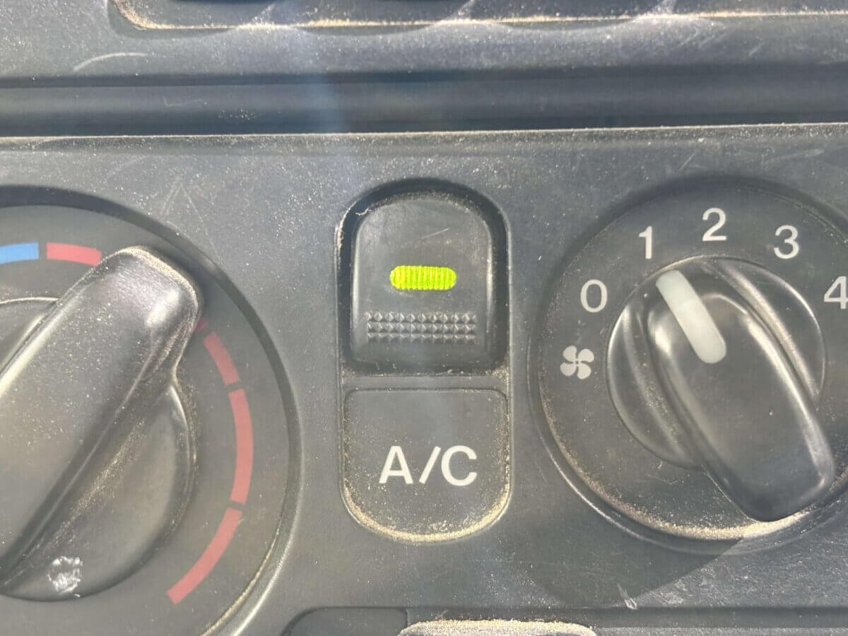 2000 Mazda Bongo JDM car for sale — photo 13 of 25